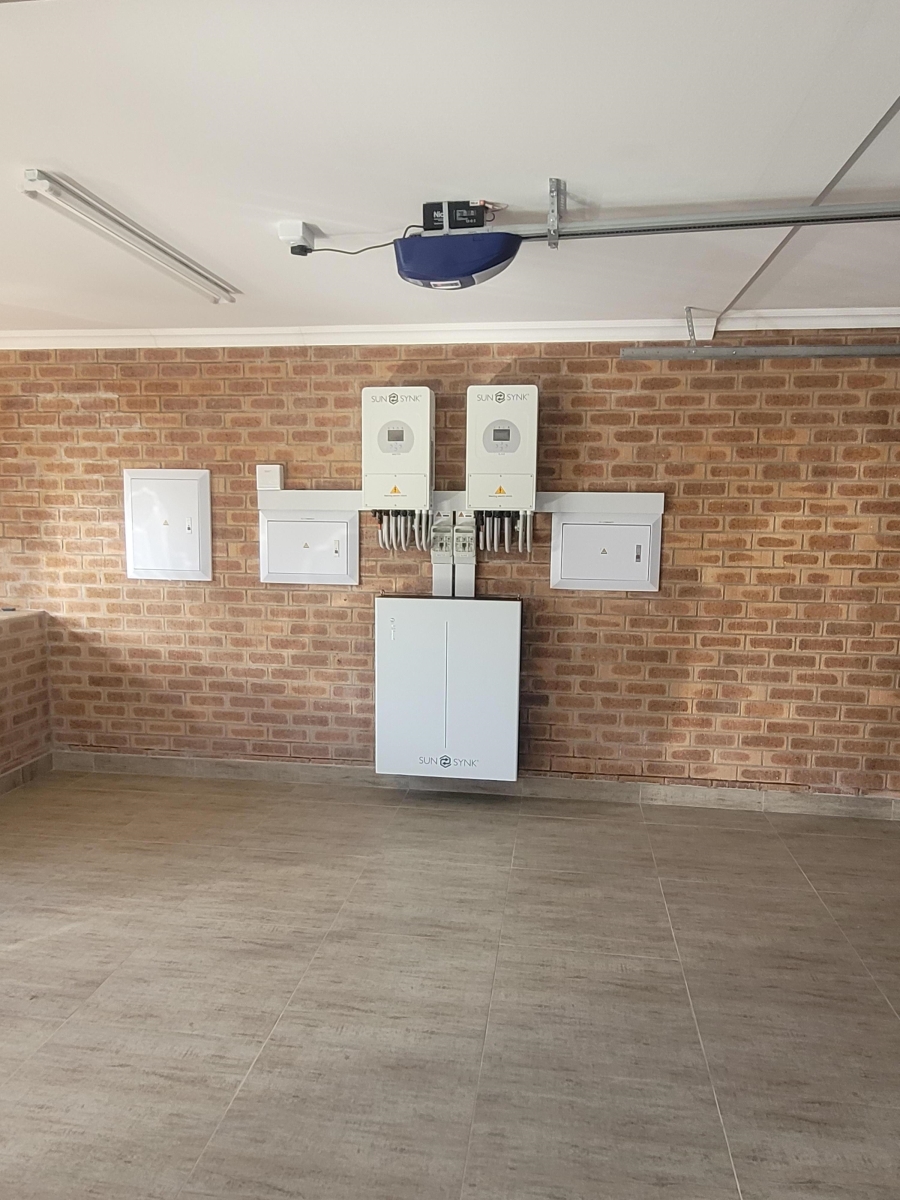 4 Bedroom Property for Sale in Wavecrest Eastern Cape